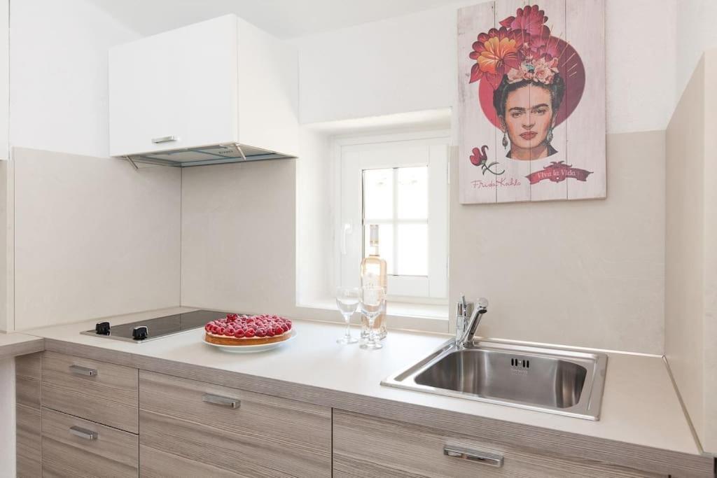 Le Provencal - Center Old 1br Flat With Ac, Wifi *